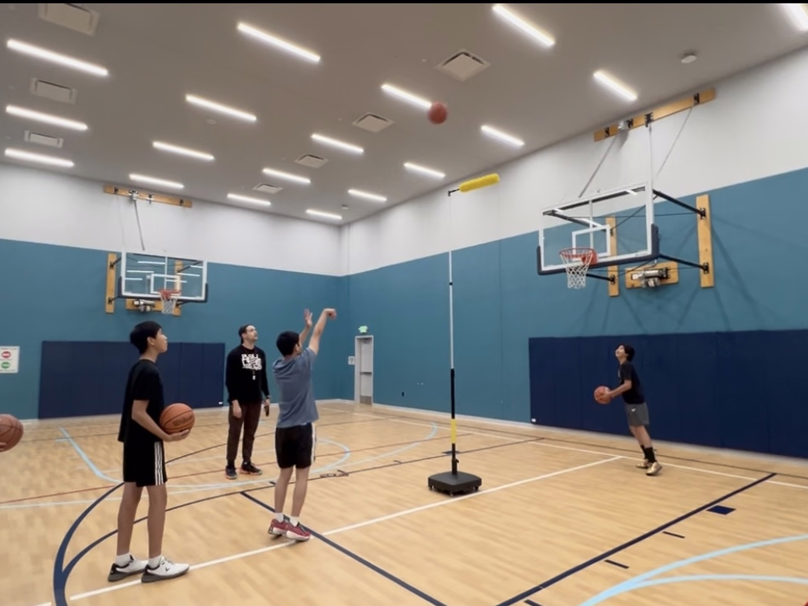 The Archer free throw group demonstration